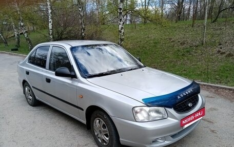 Hyundai Accent II, 2004 год, 318 000 рублей, 2 фотография
