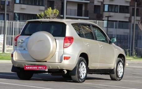 Toyota RAV4, 2006 год, 1 300 000 рублей, 6 фотография