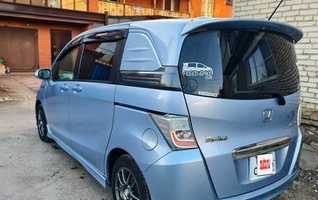 Honda Freed I, 2012 год, 970 000 рублей, 4 фотография