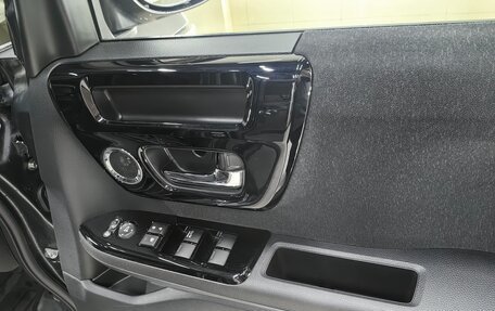 Honda N-BOX II, 2022 год, 1 350 000 рублей, 26 фотография