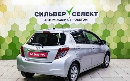 Toyota Vitz, 2012 год, 879 000 рублей, 2 фотография