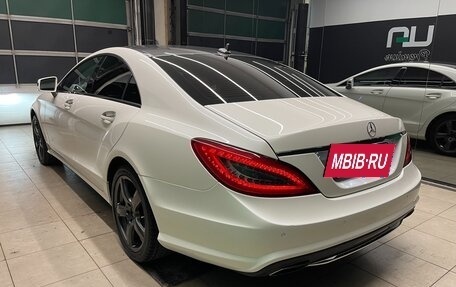 Mercedes-Benz CLS, 2011 год, 1 950 000 рублей, 4 фотография