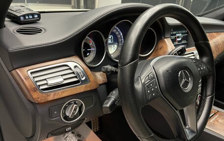 Mercedes-Benz CLS, 2011 год, 1 950 000 рублей, 16 фотография