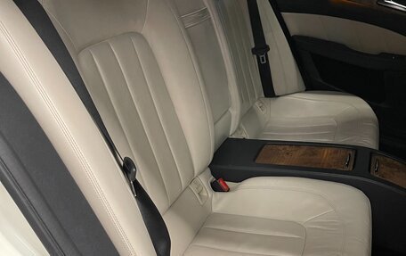 Mercedes-Benz CLS, 2011 год, 1 950 000 рублей, 22 фотография