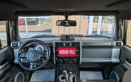 Toyota FJ Cruiser, 2018 год, 4 990 000 рублей, 7 фотография