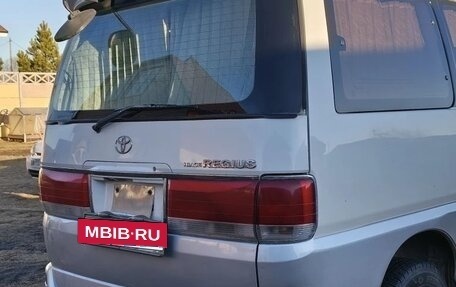 Toyota Regius, 1999 год, 800 000 рублей, 8 фотография