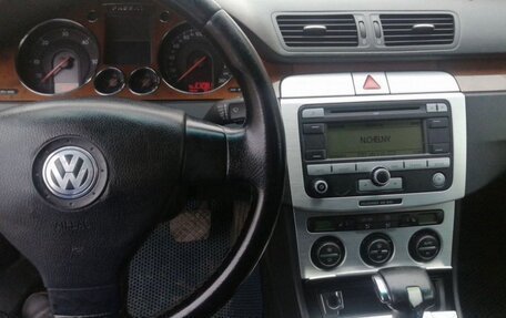 Volkswagen Passat B6, 2007 год, 555 000 рублей, 10 фотография