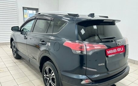 Toyota RAV4, 2017 год, 2 450 000 рублей, 6 фотография