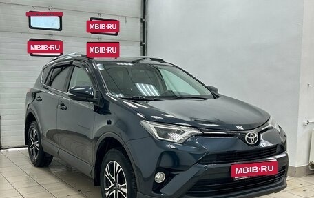 Toyota RAV4, 2017 год, 2 450 000 рублей, 3 фотография