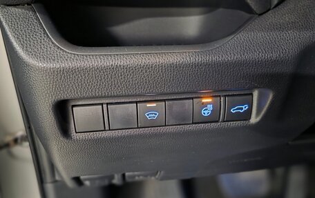 Toyota RAV4, 2020 год, 2 950 000 рублей, 13 фотография