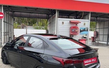 Hyundai Solaris II рестайлинг, 2022 год, 1 600 000 рублей, 5 фотография