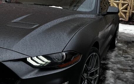 Ford Mustang VI рестайлинг, 2018 год, 2 700 000 рублей, 3 фотография