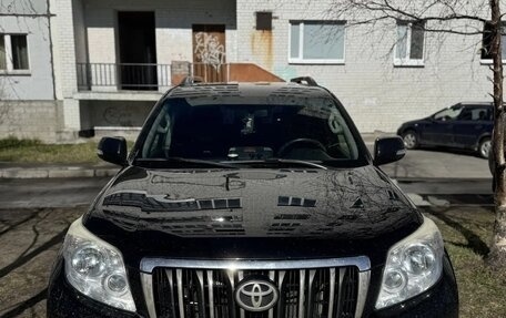 Toyota Land Cruiser Prado 150 рестайлинг 2, 2011 год, 2 500 000 рублей, 7 фотография