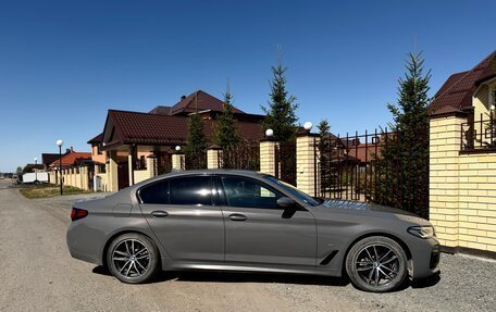 BMW 5 серия, 2020 год, 5 300 000 рублей, 3 фотография