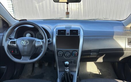 Toyota Corolla, 2011 год, 1 000 000 рублей, 14 фотография