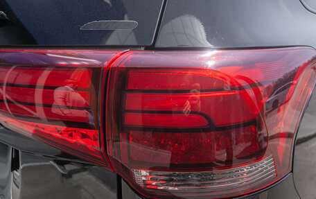 Mitsubishi Outlander III рестайлинг 3, 2015 год, 1 845 000 рублей, 7 фотография