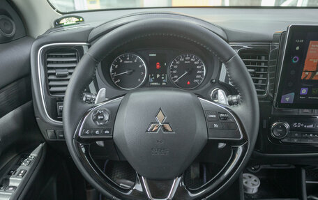 Mitsubishi Outlander III рестайлинг 3, 2015 год, 1 845 000 рублей, 19 фотография