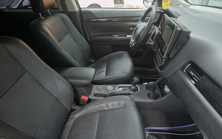 Mitsubishi Outlander III рестайлинг 3, 2015 год, 1 845 000 рублей, 21 фотография