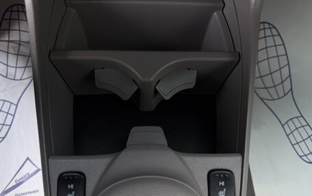 Honda Insight II рестайлинг, 2009 год, 747 000 рублей, 20 фотография