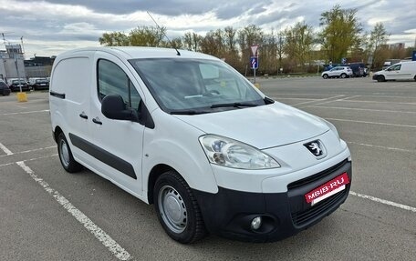 Peugeot Partner II рестайлинг 2, 2011 год, 720 000 рублей, 5 фотография