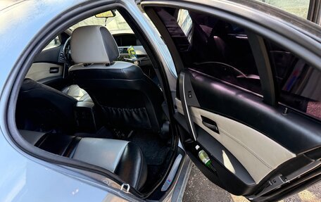 BMW 5 серия, 2004 год, 735 000 рублей, 3 фотография