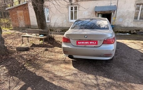 BMW 5 серия, 2004 год, 735 000 рублей, 9 фотография