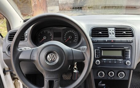 Volkswagen Polo VI (EU Market), 2011 год, 750 000 рублей, 27 фотография