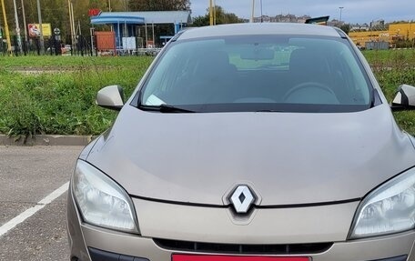 Renault Megane III, 2011 год, 630 000 рублей, 2 фотография