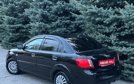 KIA Rio II, 2010 год, 585 000 рублей, 3 фотография