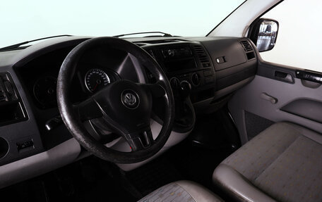 Volkswagen Transporter T5 рестайлинг, 2010 год, 1 599 000 рублей, 9 фотография