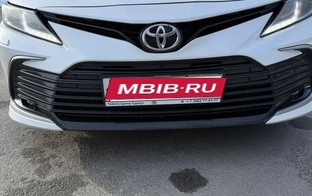 Toyota Camry, 2021 год, 3 155 000 рублей, 1 фотография