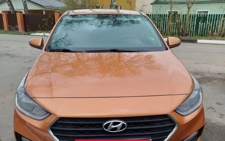 Hyundai Solaris II рестайлинг, 2017 год, 680 000 рублей, 2 фотография