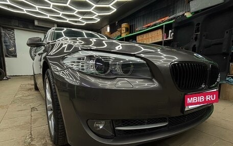 BMW 5 серия, 2013 год, 1 400 000 рублей, 2 фотография