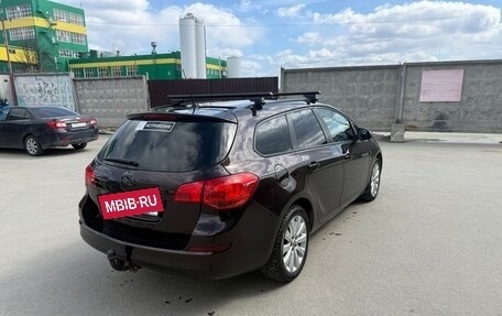 Opel Astra J, 2012 год, 650 000 рублей, 6 фотография