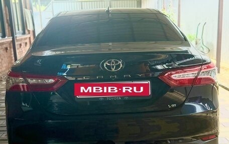 Toyota Camry, 2018 год, 2 850 000 рублей, 2 фотография