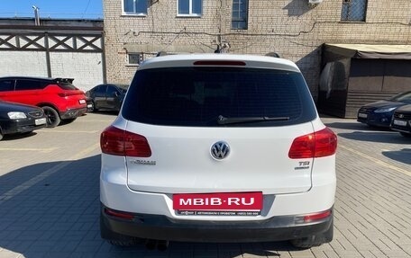 Volkswagen Tiguan I, 2013 год, 850 000 рублей, 4 фотография