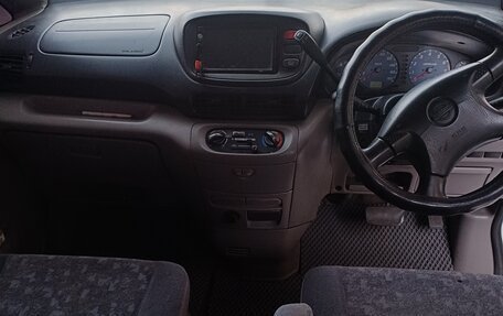 Nissan Serena II, 1999 год, 330 000 рублей, 4 фотография