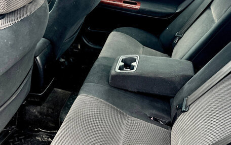 Toyota Camry V40, 2004 год, 550 000 рублей, 10 фотография