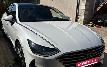 Hyundai Sonata VIII, 2021 год, 2 520 000 рублей, 3 фотография