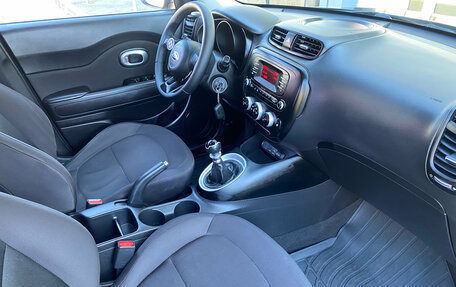 KIA Soul II рестайлинг, 2015 год, 1 094 000 рублей, 11 фотография