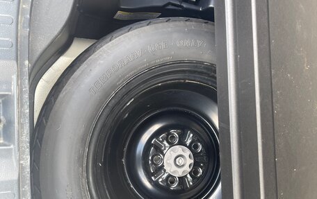 Toyota RAV4, 2017 год, 2 400 000 рублей, 4 фотография