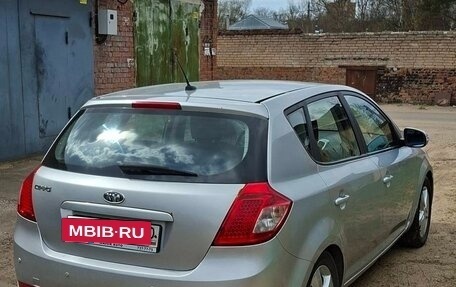 KIA cee'd I рестайлинг, 2010 год, 670 000 рублей, 4 фотография