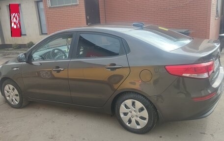 KIA Rio III рестайлинг, 2017 год, 950 000 рублей, 3 фотография