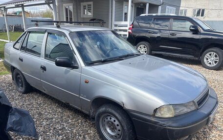 Daewoo Nexia I рестайлинг, 2000 год, 100 000 рублей, 3 фотография