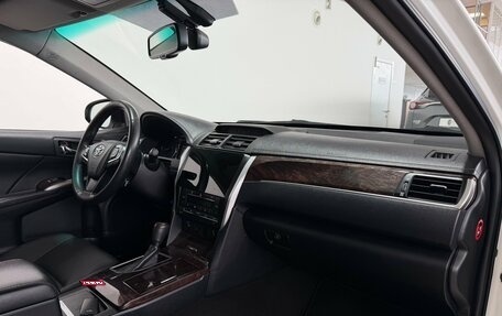 Toyota Camry, 2016 год, 2 200 000 рублей, 10 фотография