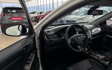 Toyota Camry, 2016 год, 2 200 000 рублей, 8 фотография
