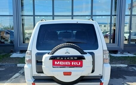 Mitsubishi Pajero IV, 2011 год, 2 299 000 рублей, 6 фотография