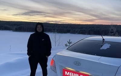 Hyundai Solaris II рестайлинг, 2013 год, 700 000 рублей, 1 фотография