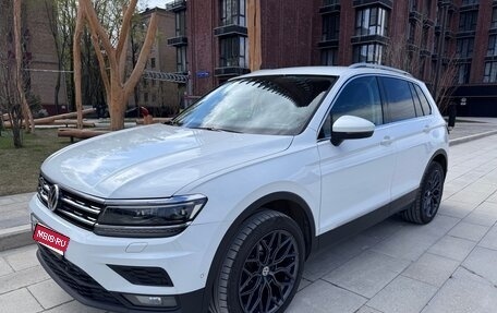 Volkswagen Tiguan II, 2018 год, 3 100 000 рублей, 1 фотография
