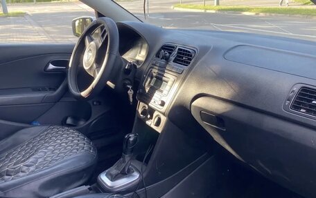 Volkswagen Polo VI (EU Market), 2015 год, 880 000 рублей, 6 фотография